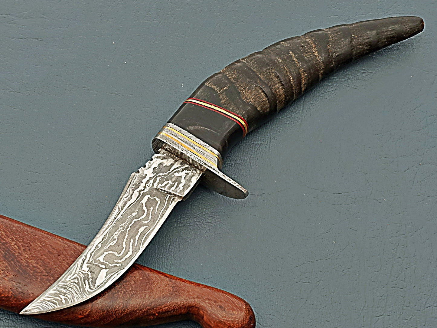 Outdoor / Hunting / Skinning Knife Damascus Steel Blade / Custom Hand Made Full Edc Knife / Best Gift Item