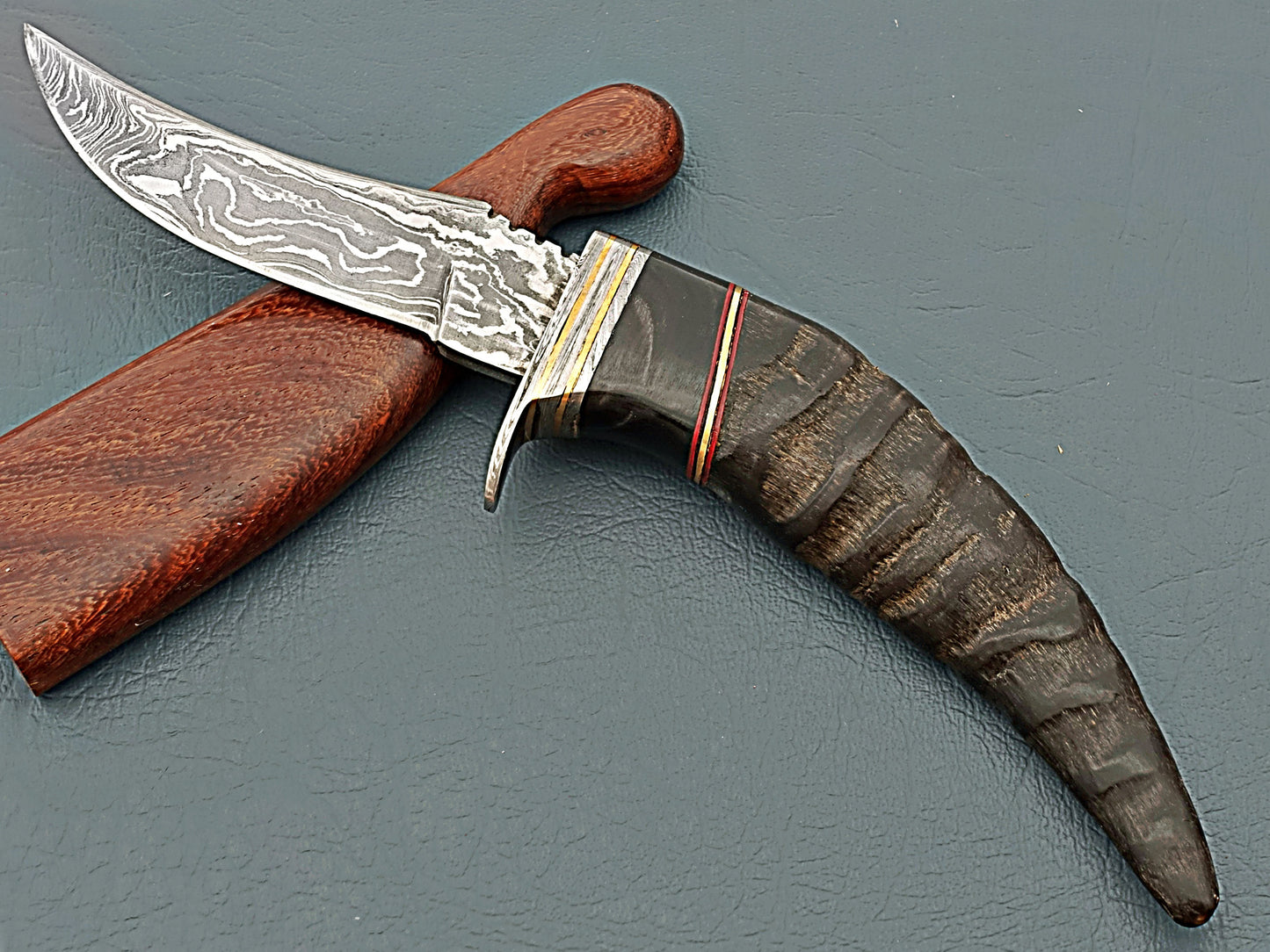 Outdoor / Hunting / Skinning Knife Damascus Steel Blade / Custom Hand Made Full Edc Knife / Best Gift Item