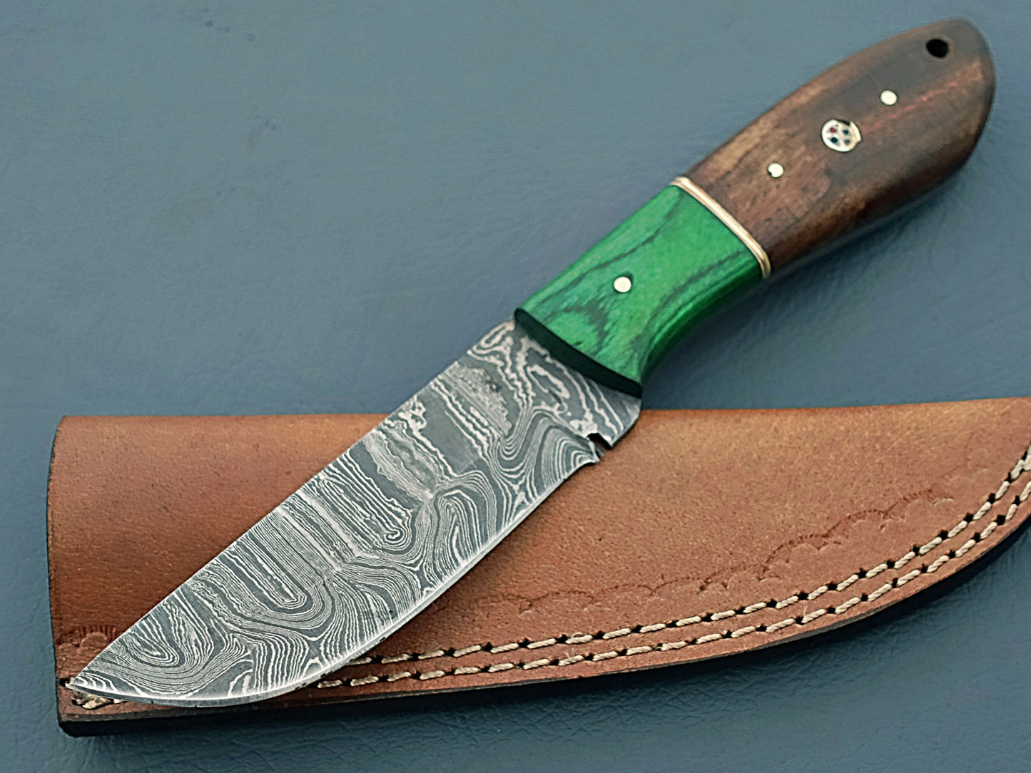 2024 Premium Handmade Damascus Hunting Knife - Hand Forged Damascus Steel with Stabilized Wood Handle