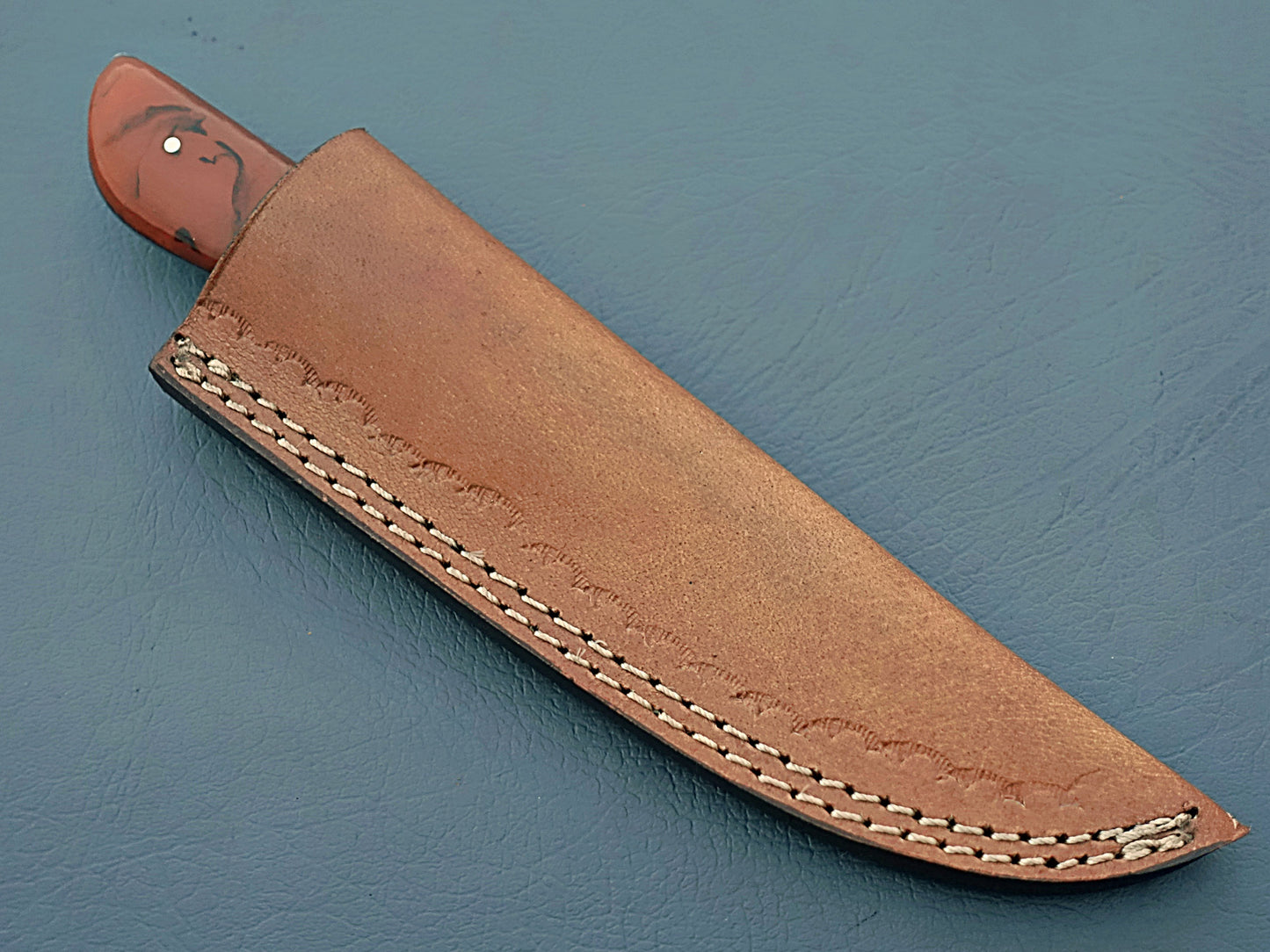 Handmade Damascus Hunting Knife - Hand-Forged Damascus Steel Blade | Leather Sheath | Ideal Gift