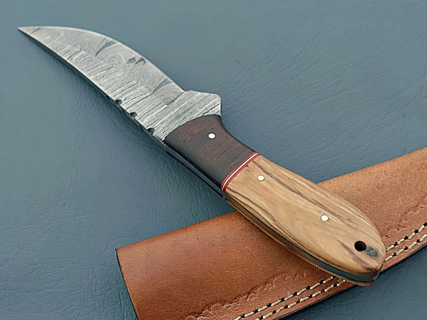 Hope Blades 2024 Premium Damascus Hunting Knife - Handcrafted Camping Knife