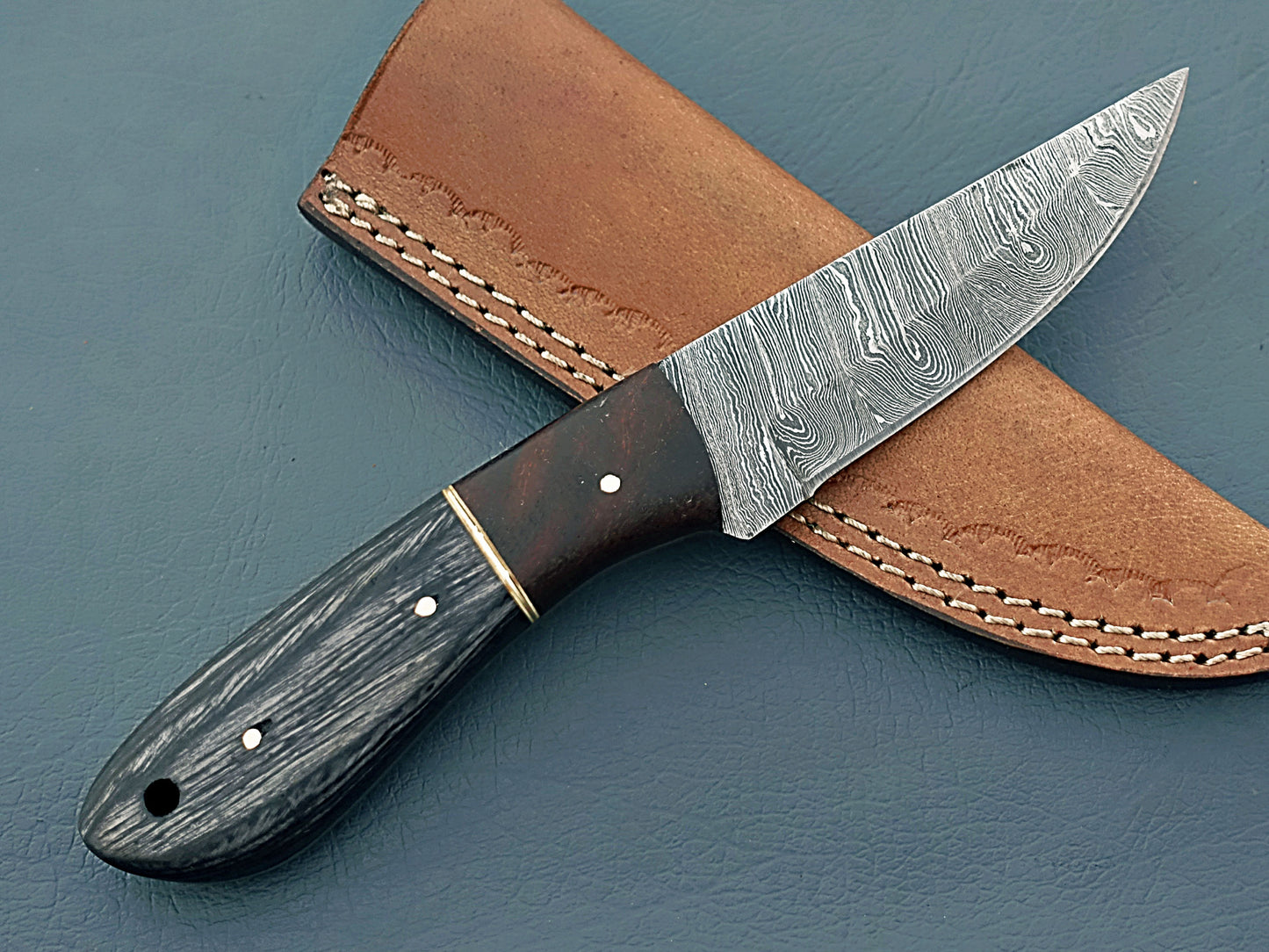 2024 Damascus Steel Wood Camping Knife - Custom Handcrafted Hunting Knife with Leather Holder