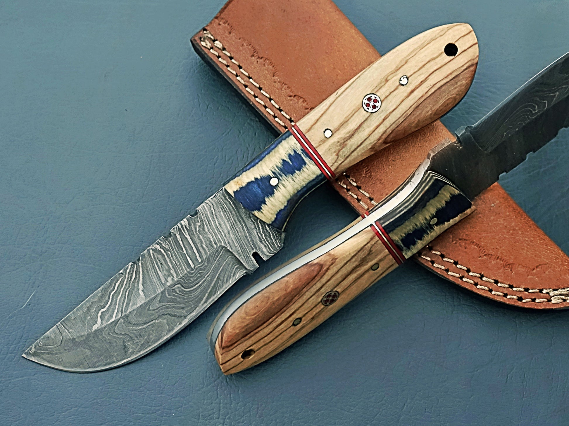 Damascus Gut Hook Skinning Knife - American Skinner Hunting Knife - - Hope Blades