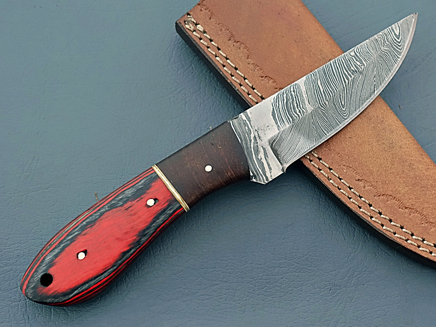 Red Damascus Steel Hunting Knife with Free Leather Sheath - Ideal for Camping