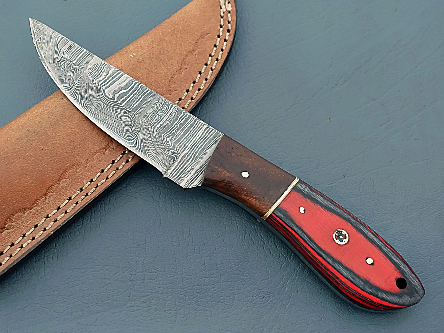 Red Damascus Steel Hunting Knife with Free Leather Sheath - Ideal for Camping