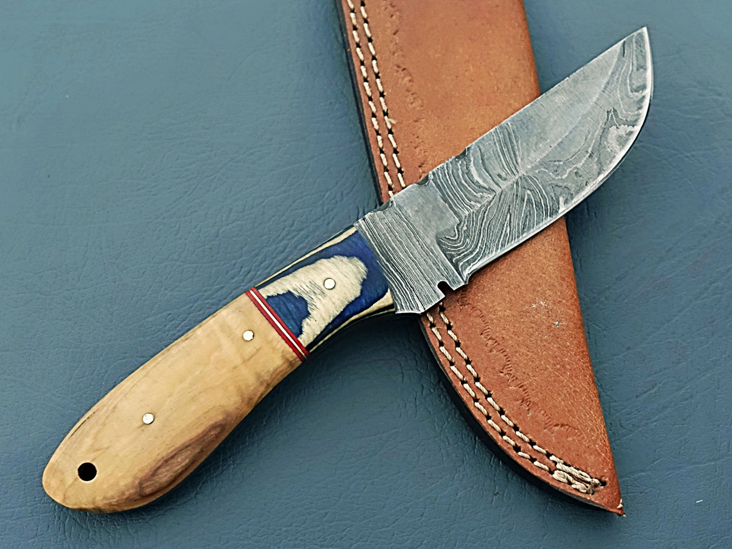 Damascus Gut Hook Skinning Knife - American Skinner Hunting Knife -  Hope Blades