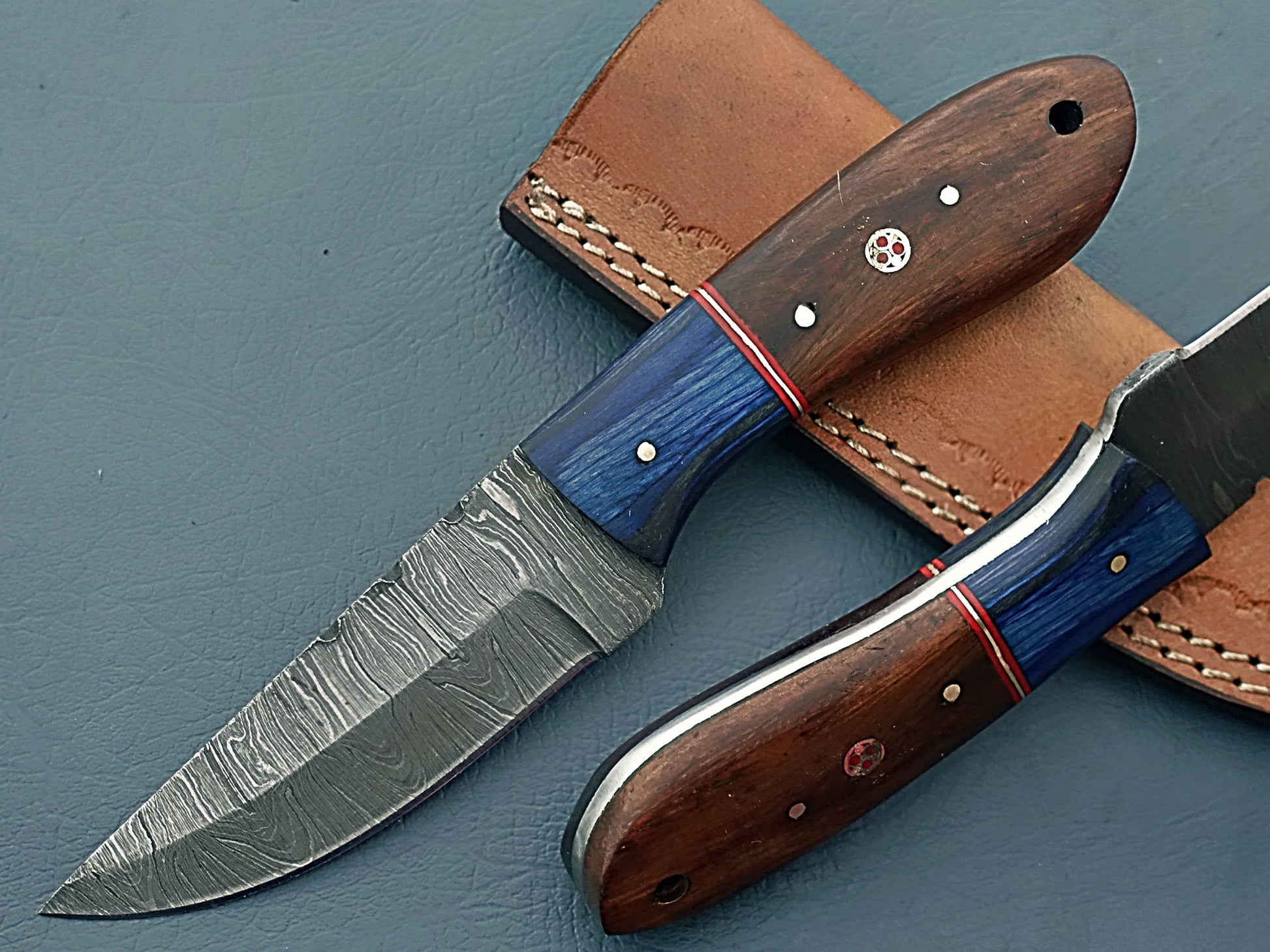 2 Damascus Knifes