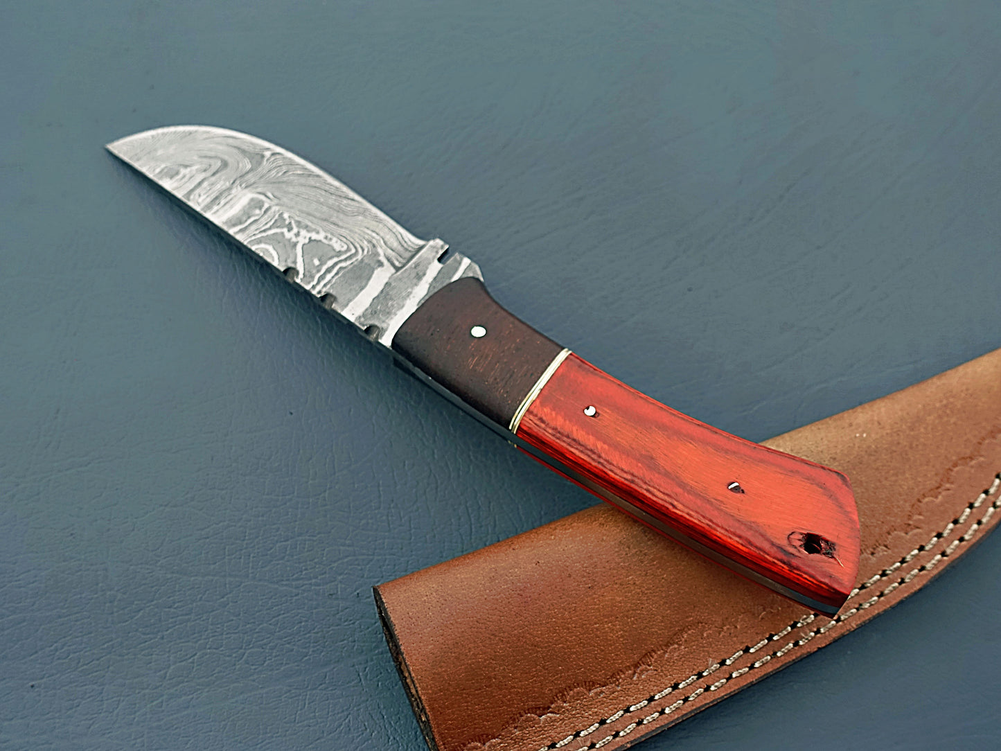 Handmade Custom Hunting Knife German Stainless Steel Olive Wood & Epoxy Handle with Leather Sheath