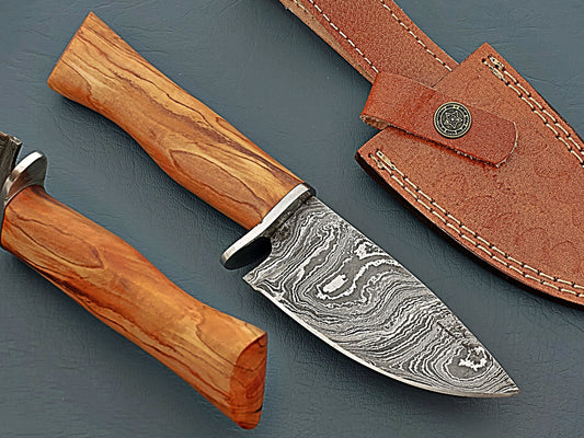 USA Damascus Steel Hunting Knife with Sharp Edge and Leather Scabbard - 9" Handmade by Hope Blades