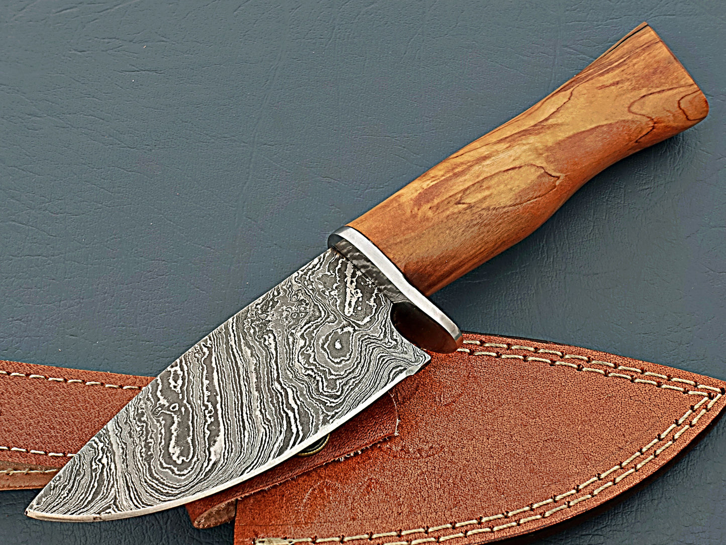 USA Damascus Steel Hunting Knife with Sharp Edge and Leather Scabbard - 9" Handmade by Hope Blades