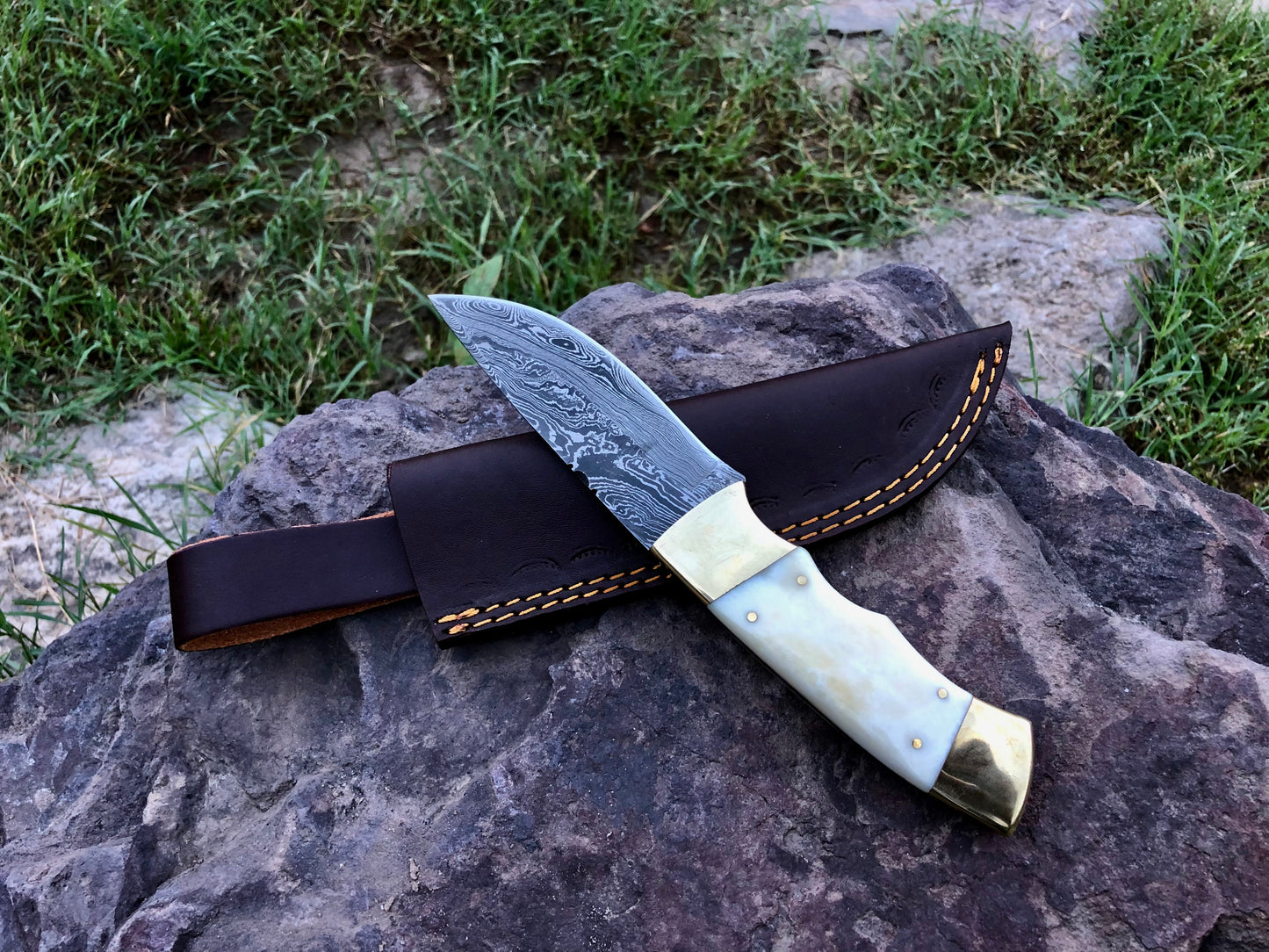 2024 Handcrafted Custom Damascus Steel Hunting Knife | Leather Sheath | Hope Blades