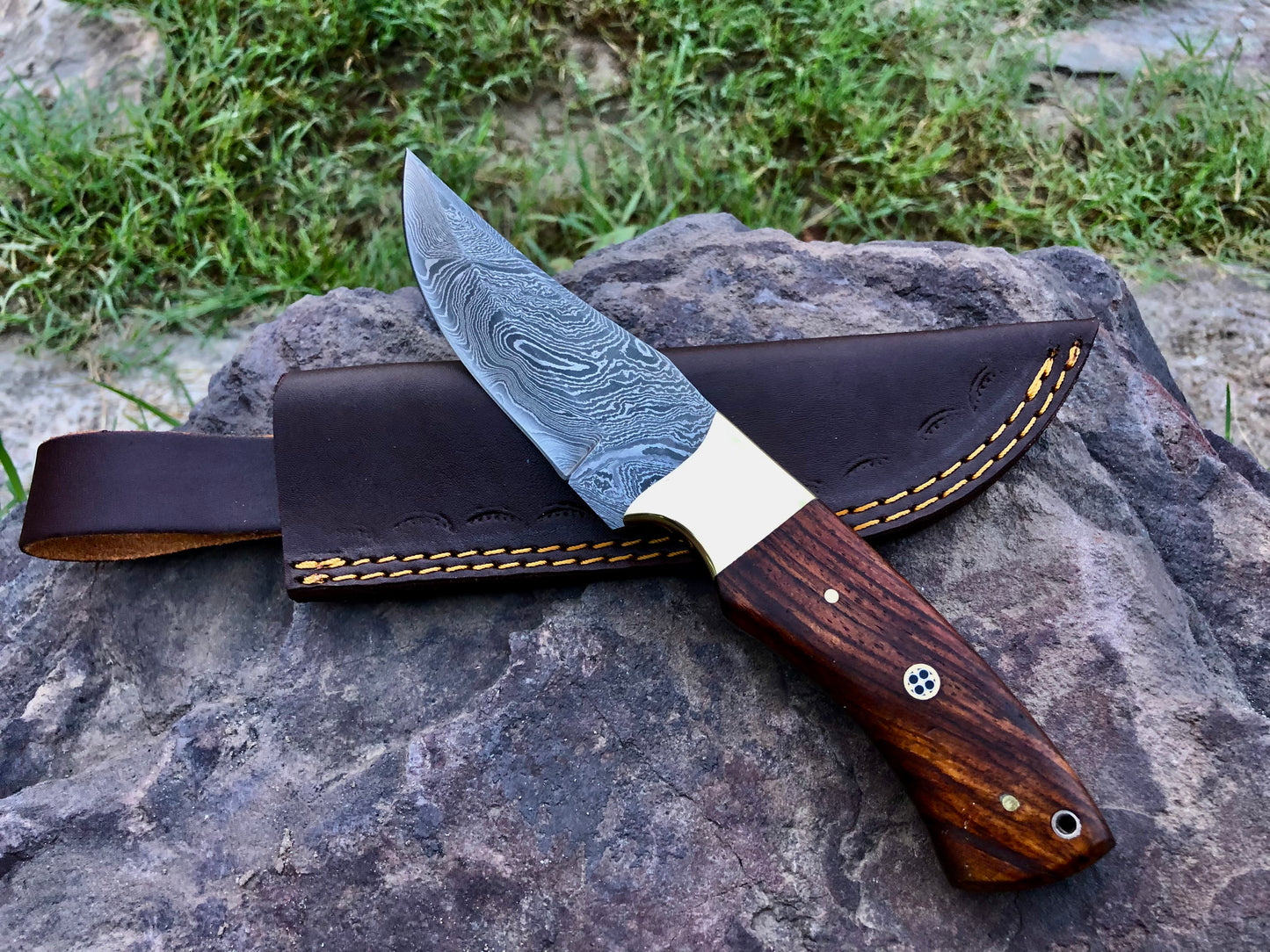 Custom Handcrafted Damascus Steel Skinner Hunting Knife - Ideal Gift, 10" Inches